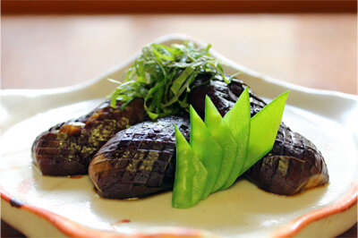 Aubergines à la vapeur et pois mange-tout